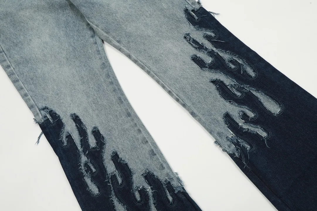 #8019 P250💰 GALLERY DEPT. Denim splicing flames🔥flare pants washed and distressed spliced jeans -Original purchase and pattern making to truly restore the ultimate vintage texture -Original hardware accessories, washed and other elevators, QR code analysis are all purchased from the original factory, with high degree of restoration, you are welcome to compare with a certain product ~ -Three-dimensional version Loose and comfortable, not picky about the figure, taller and slimmer, factory Seiko, original factory quality control, same style for men and women, can be matched with couples Versatile recommendation: must-have jeans for all seasons Color: blue Size: S-XXL (28-36)